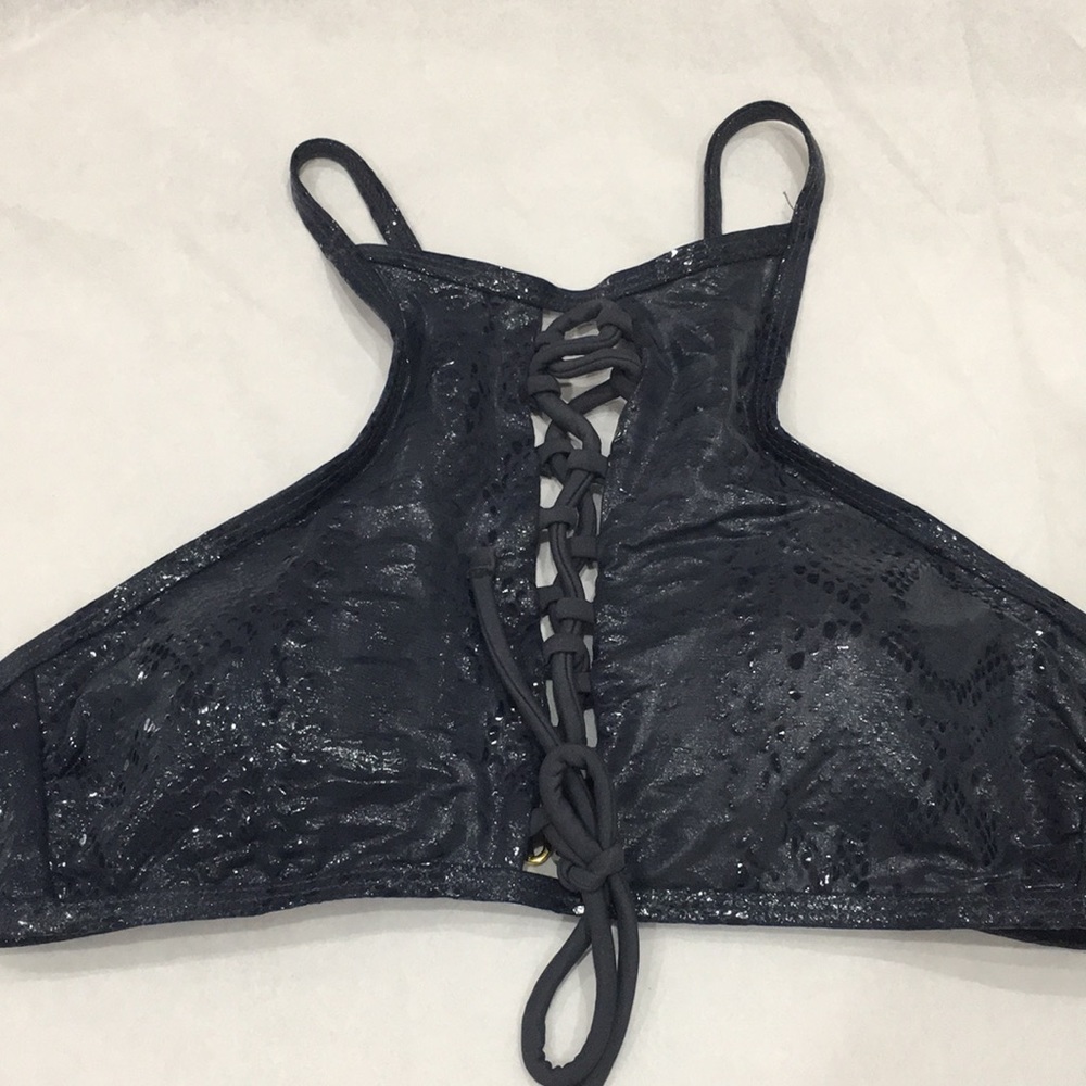 Bebe bikini top